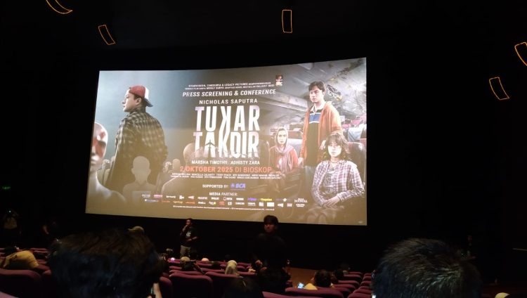 Film Tukar Takdir Sajikan Keseruan Investigasi Petaka Pesawat! Tayang 2 Oktober 2025 