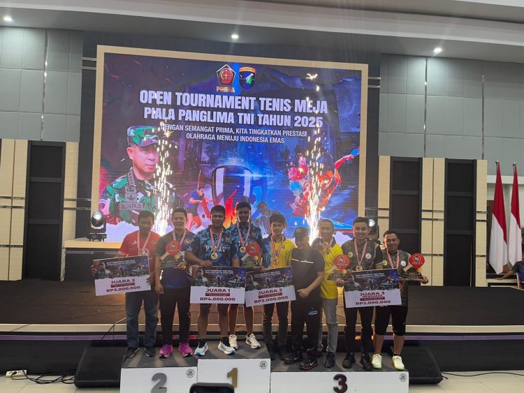 Prestasi Membanggakan, Tim Tenis Meja Polda Kalteng Berhasil Sabet Juara 3 pada Turnamen Piala Panglima TNI Cup 2025 di Pontianak