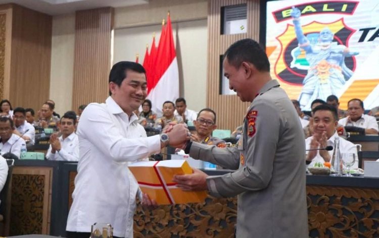 Taklimat Akhir dan Penutupan Audit Kinerja Itwasum Polri Tahap II T.A 2025 di Polda Bali