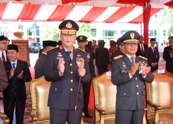 Perkuat Sinergitas, Kapolda Kalteng Hadiri Upacara Parade HUT TNI ke-80 di Kantor Gubernur