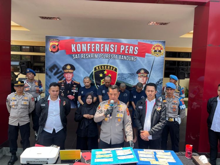 Polisi Ungkap Sindikat Pemalsuan STNK, Amankan Empat Tersangka