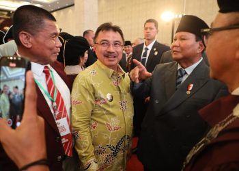 Abdul Harris Bobihoe Bangga Hadiri Wisuda 521 Sarjana UKRI Bersama Presiden Prabowo