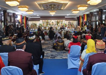 Syarat Filosofi dan Kearifan Lokal Dayak, Kapolda Kalteng Hadiri Pemenuhan Hukum Adat Putra Gubernur