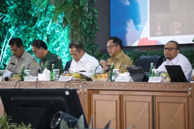 Wujudkan Ekonomi Kerakyatan, Mendagri Pacu Pemda Dukung Program Kopdeskel Merah Putih