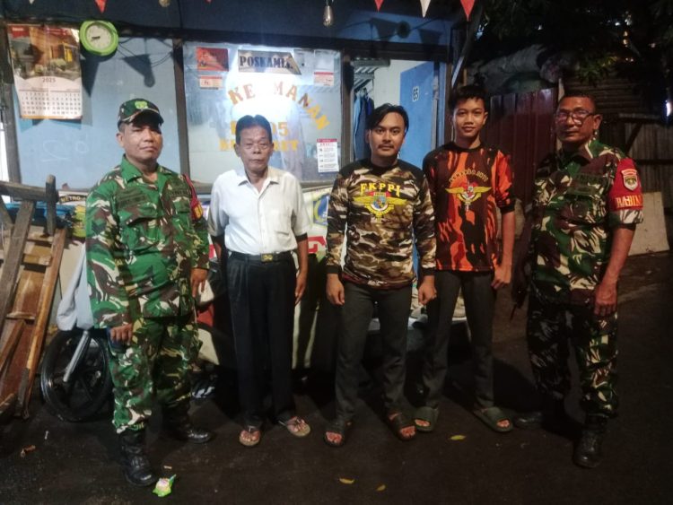 Jaga Keamana Kodim 0504/JS Bersam Komduk Patroli di Wilaya Jakarta Selatan