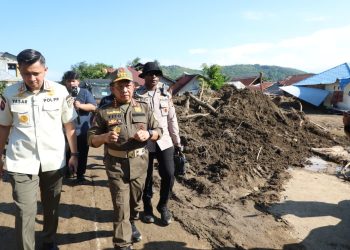 Tito Karnavian Tinjau Bencana Banjir di Aceh, Beri Atensi pada Infrastruktur Publik yang Rusak