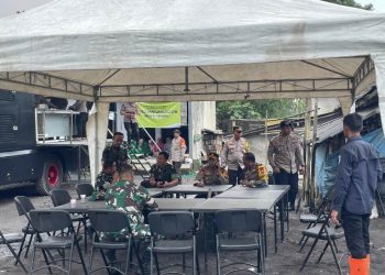 Satbrimob Polda Jawa Timur Perkuat Operasi Kemanusiaan Pasca Erupsi Semeru