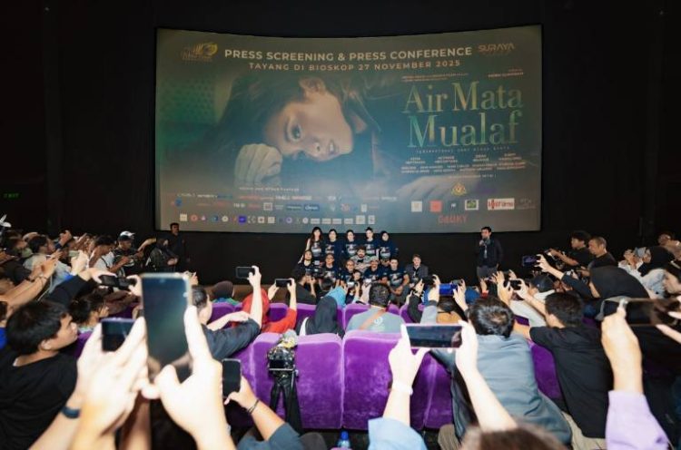 Film Air Mata Mualaf: Pencarian Jati Diri, Hidayah yang Datang Tanpa Diduga