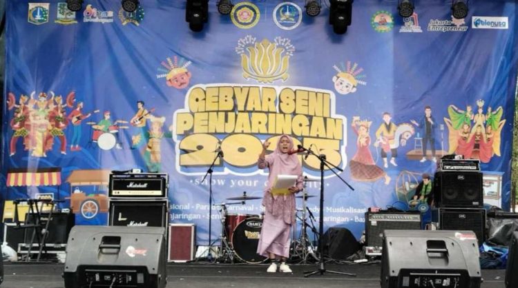 Momen Hanifah Cilik Baca Puisi “Tanah Sumatera Berduka” di Gebyar Seni Penjaringan 2025