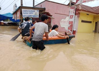 Banjir Langkat: Ribuan Warga Terisolasi, Listrik Padam Lima Hari, Bantuan Tak Kunjung Datang
