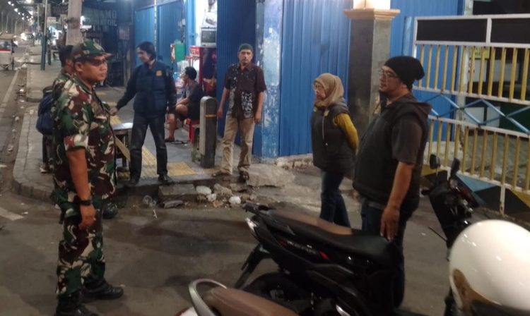Koramil 04/Pulogadung Intensifkan Patroli dan Siskamling Keliling untuk Jaga Kamtibmas Wilayah