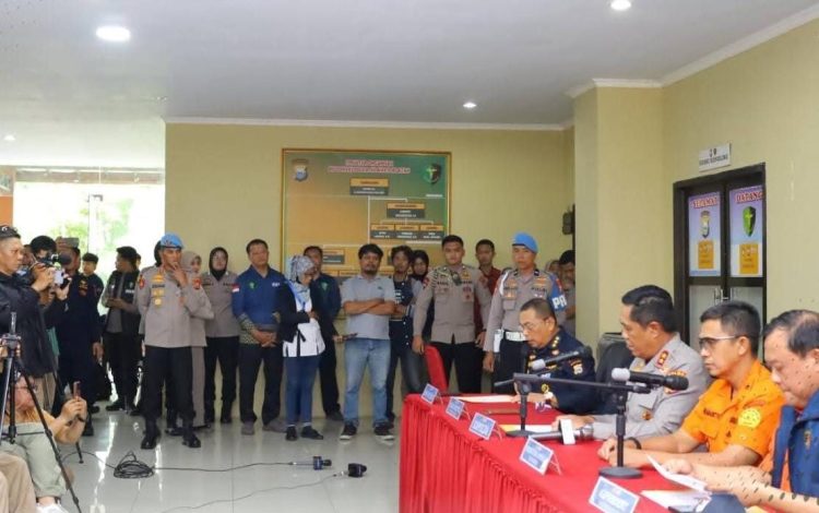 Biddokkes Polda Sulsel Gelar Konferensi Pers Hasil Identifikasi Korban Kecelakaan Pesawat ATR 42-500, 1 Korban Teridentifikasi