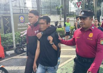 Respons Cepat Polisi, Dua Terduga Pencopet Diamankan saat CFD di Bundaran HI