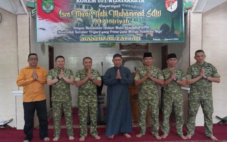 Korem 051/Wijayakarta Menggelar Peringatan Isra Mi’raj Nabi Muhammad SAW di Masjid Al-Fattah