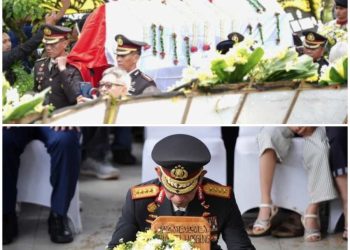 Penuh Khidmat, Kakorlantas Polri Beri Penghormatan Terakhir di Pemakaman Istri Jenderal Hoegeng