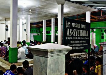 Malam Tarawih Perdana, Masjid Jami AS-Syuhada Banjir Jamaah