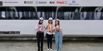 Semangat Kartini di Rel Kereta, Karya Erika Richardo Warnai Perjalanan Publik
